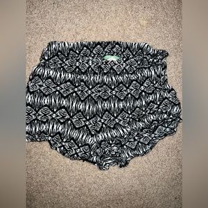 Flowy Aztec shorts